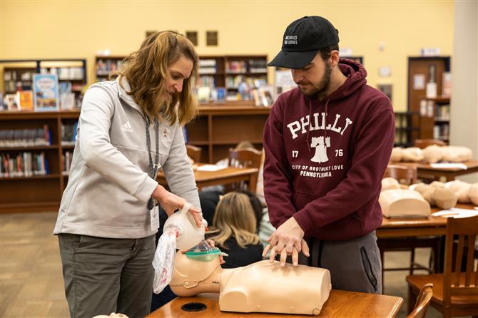 SHS HOSA CPR Class